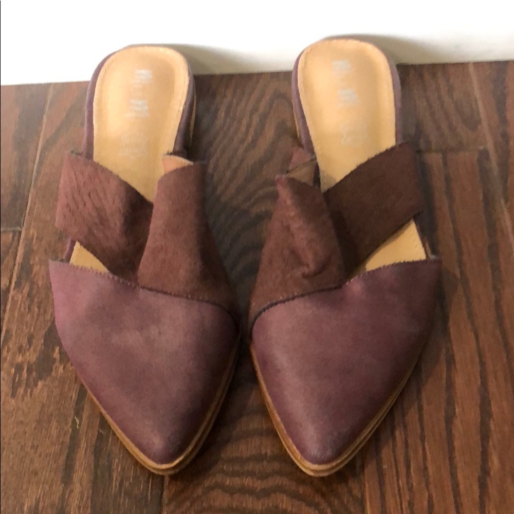 Burgundy Mules with Knotted Detail woman’s size 7
